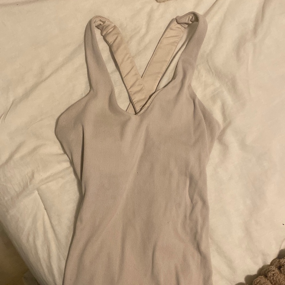 Alo Elevate Tank - Beige